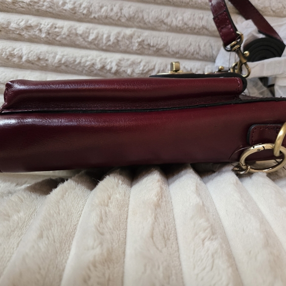 Patricia Nash Burgundy Crossbody Phone Bag with Gold Hardware - Picture 4 of 16
